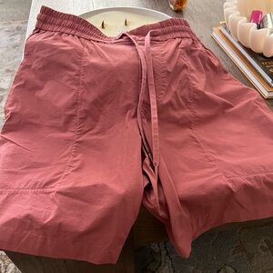 Lululemon bowline short